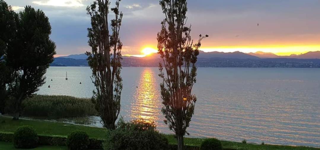 Lago Blue Apartment Sirmione Esterno foto