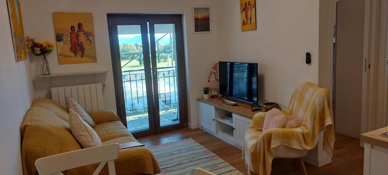 Lago Blue Apartment Sirmione Esterno foto